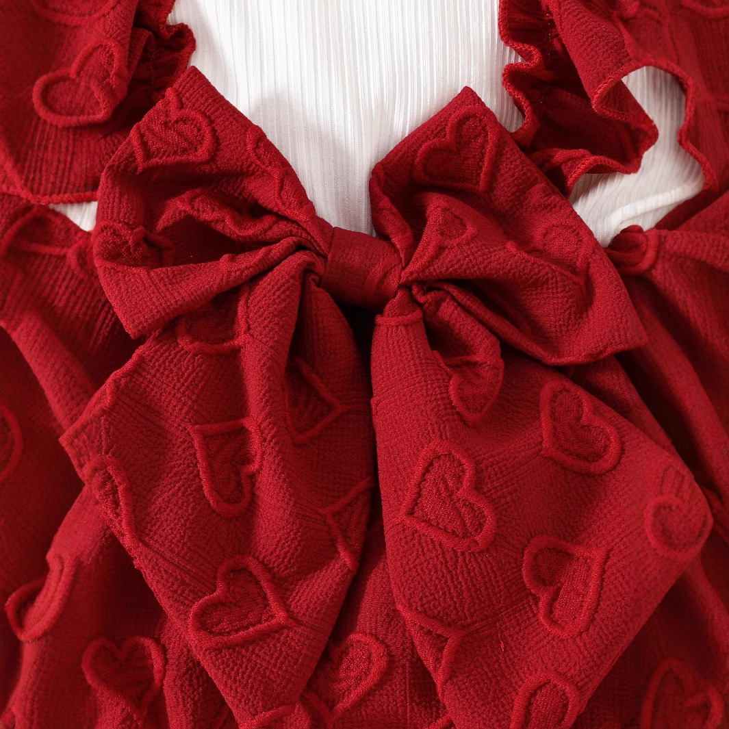 2pcs Baby Girl Heart Jacquard Short-Sleeve Onesies with Bloom Sleeves & Headband