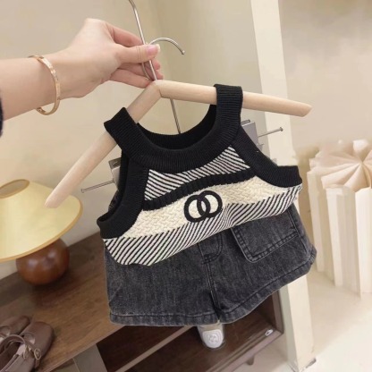 2pcs Baby Girl Striped Halter Top & Denim Shorts