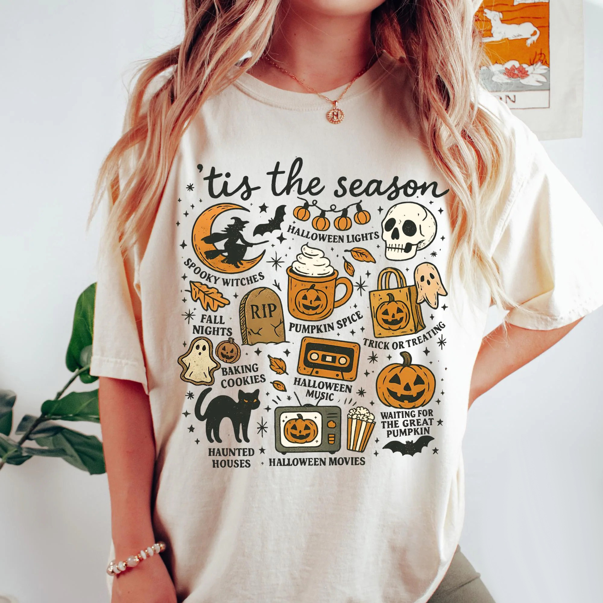 Tis The Season Halloween Shirt - Trendy Spooky Graphic Tee