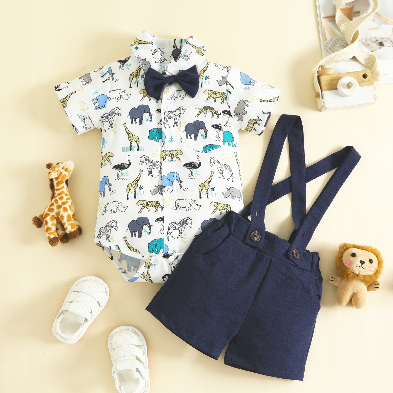 2pcs Baby Boy Collared Bow Tie Romper & Suspenders