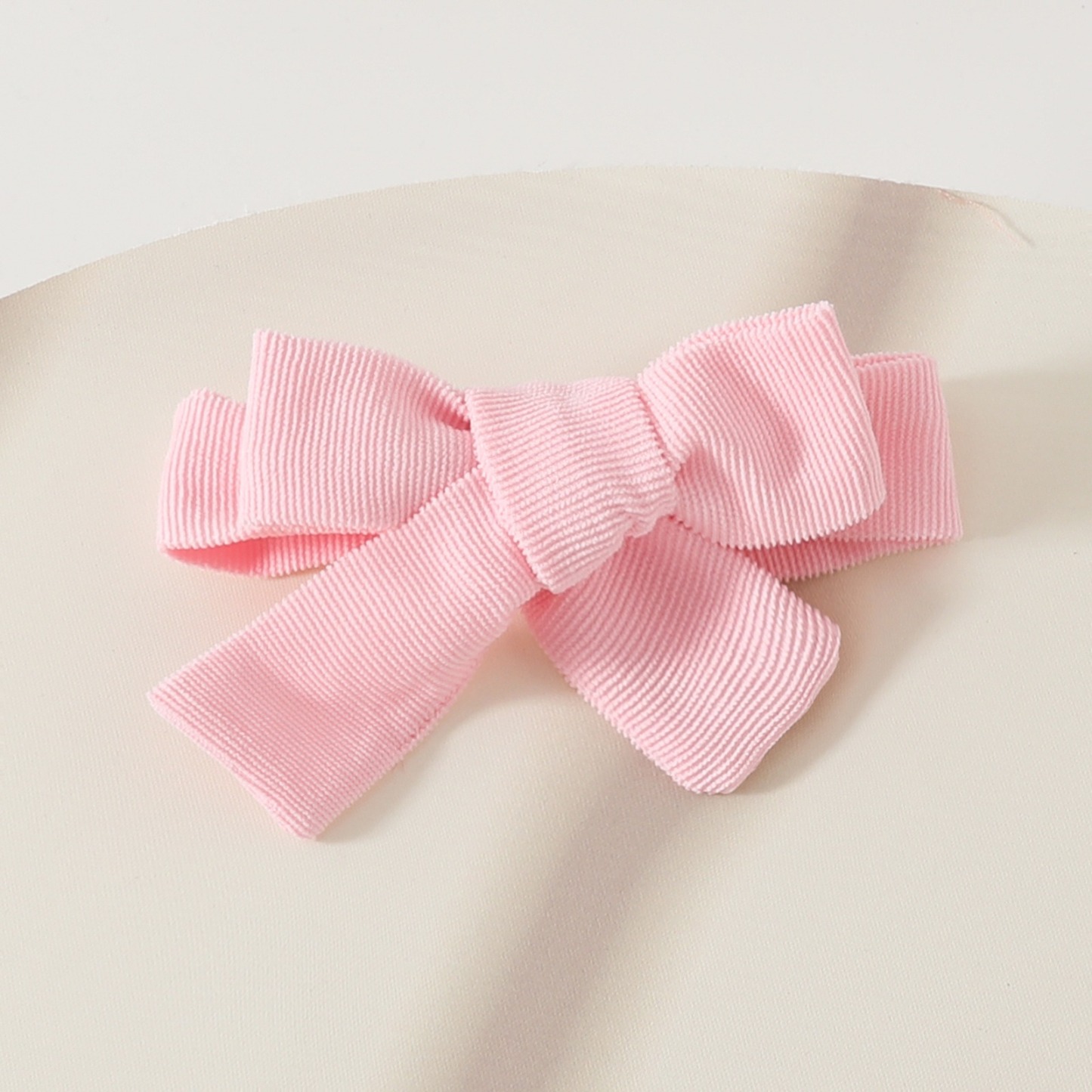 3pcs Baby Girl Bear Print Short-Sleeve Onesies & 3D Plush Shorts & Bow Headband