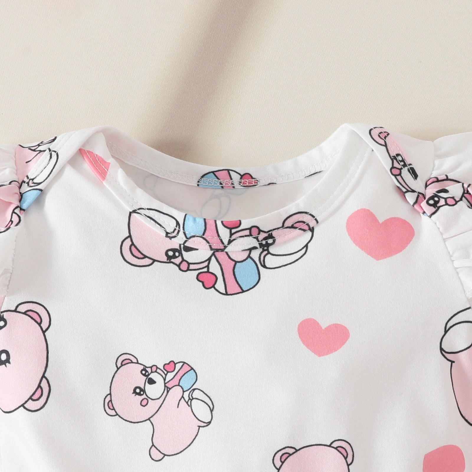 3pcs Baby Girl Bear Print Short-Sleeve Onesies & 3D Plush Shorts & Bow Headband
