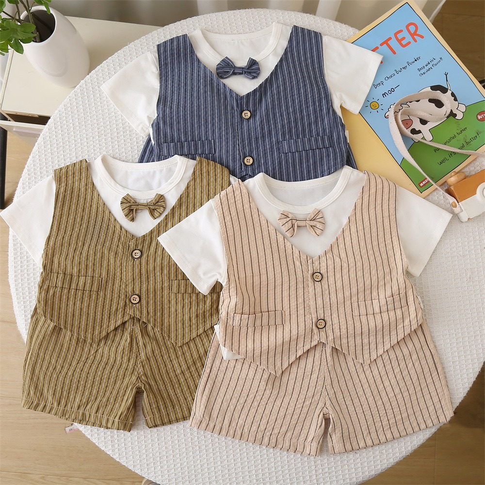 2pcs Toddler Boys Vertical Stripe Bowtie Vest & Shorts