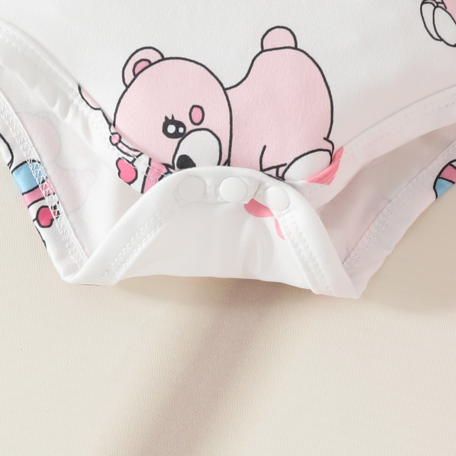 3pcs Baby Girl Bear Print Short-Sleeve Onesies & 3D Plush Shorts & Bow Headband