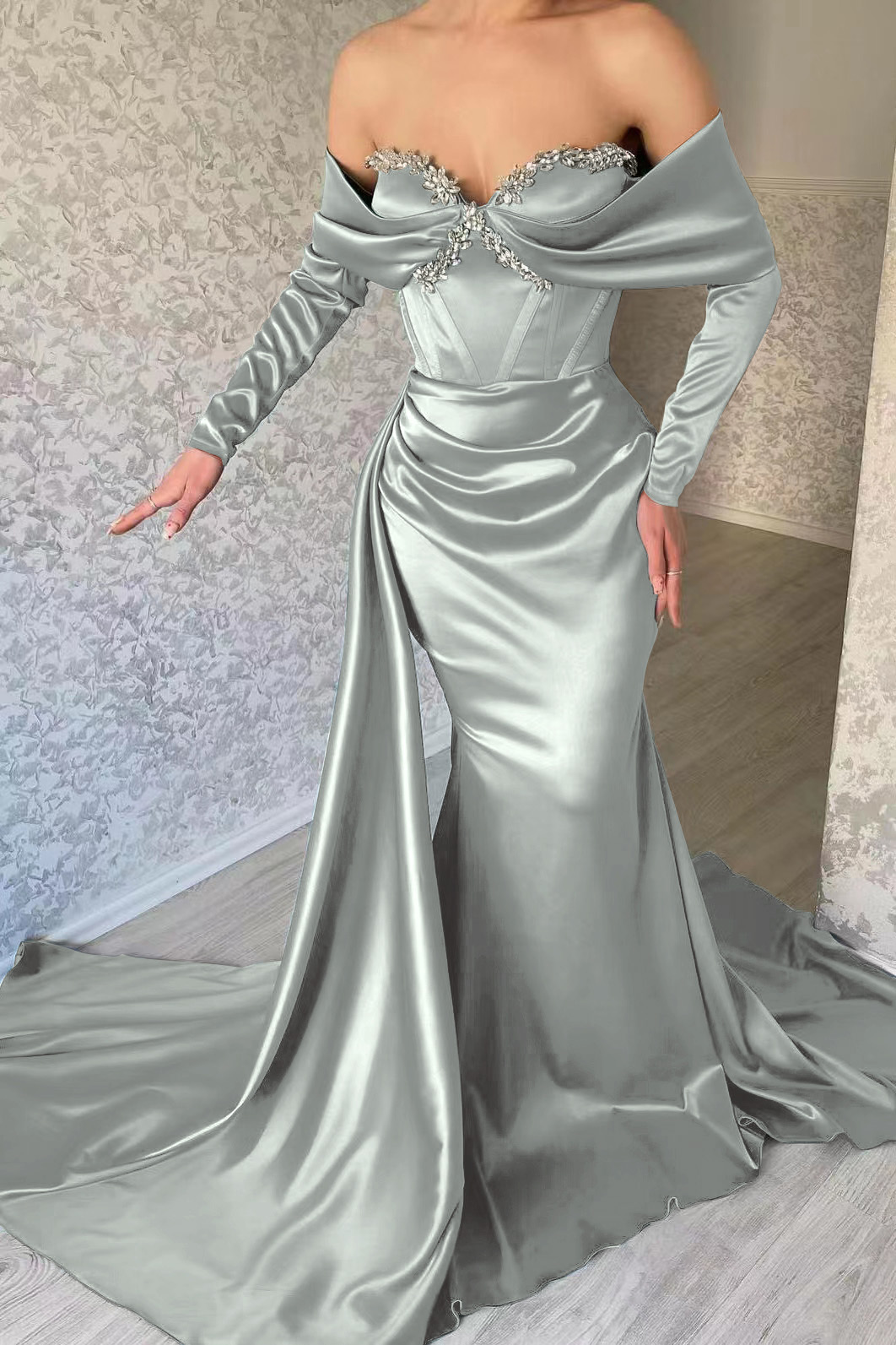 Gorgeous Sweetheart Portrait Long Sleeves Mermaid Prom Dress With Rhinstone Ruffles