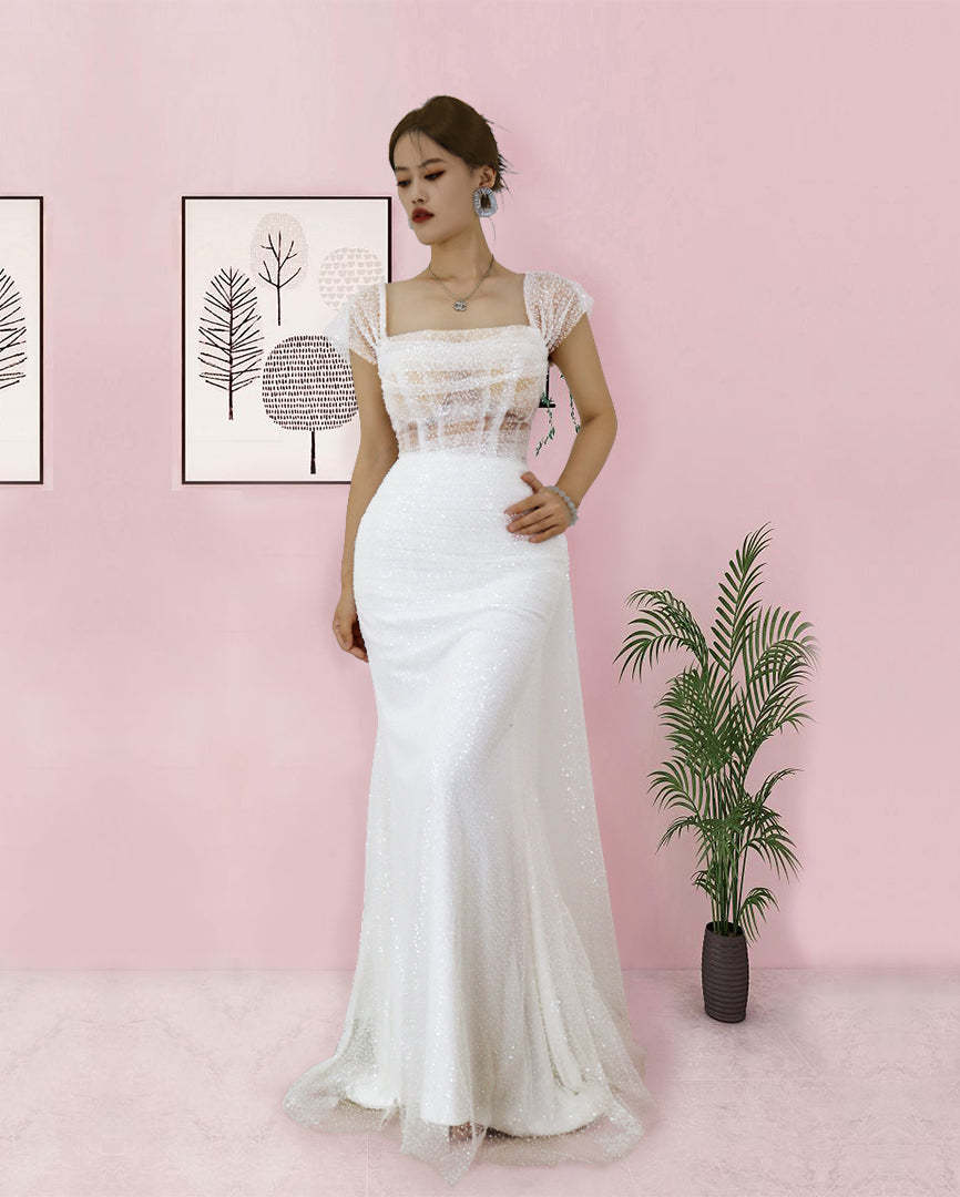 Elegant Long White Spaghetti-Strap Sleeveless Tulle Prom Dress