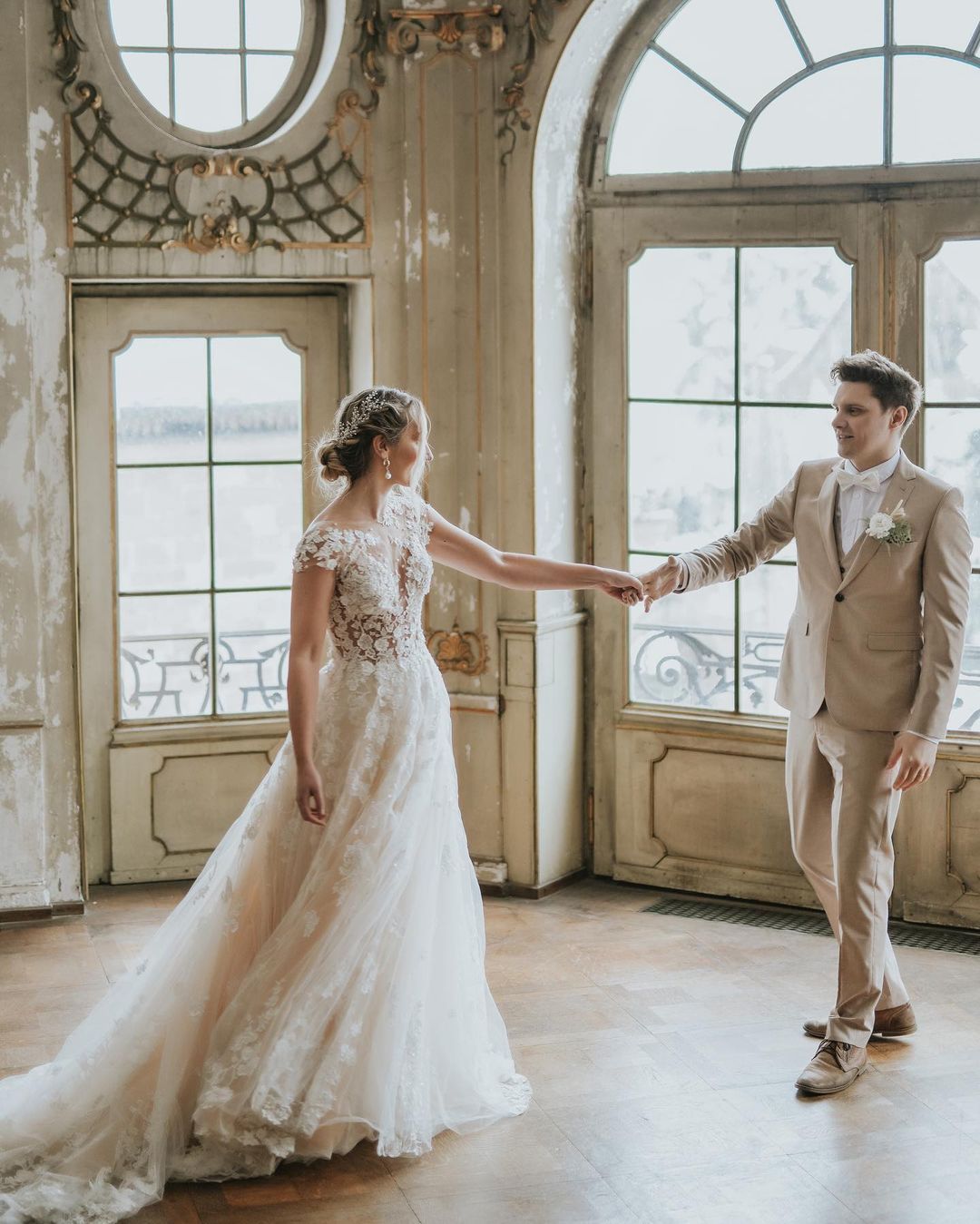 Boho Long A-line Tulle Wedding Dress With Lace Appliques