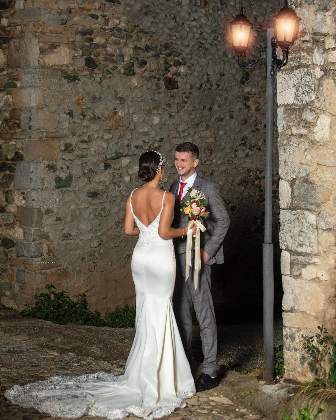 V-neck Spaghetti Straps Backless Mermaid Wedding Dress With Lace Appliques