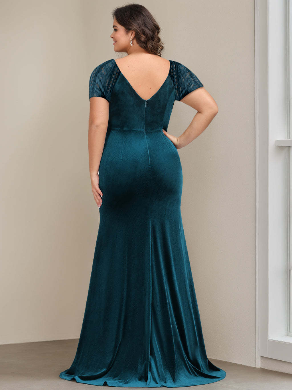 V-Neck Short-Sleeved Velvet Mother of the Bride Gown with Ruffles and Appliques in Trumpet/Mermaid Style-27prom