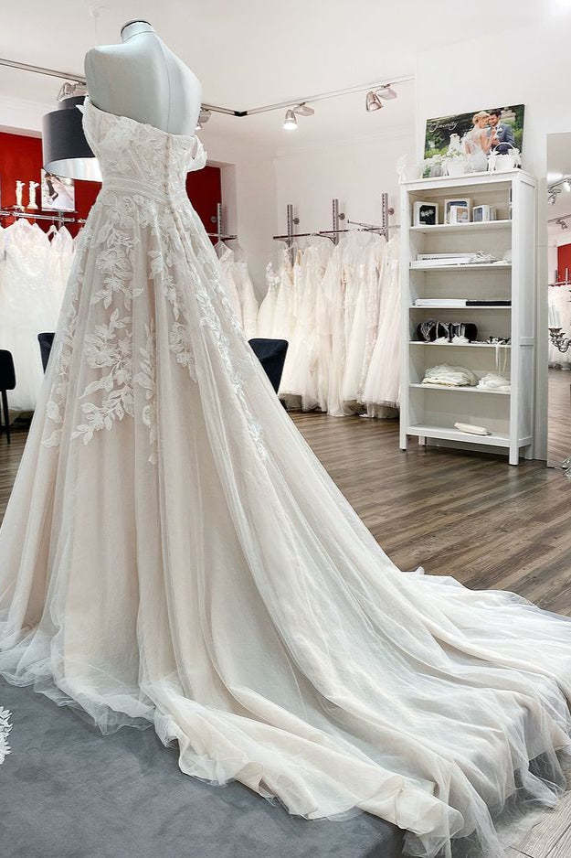 Sleeveless Off-the-Shoulder Long A-Line Wedding Dress with Tulle Lace Appliques