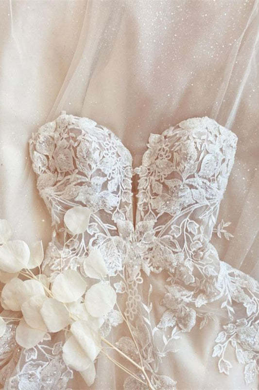Spaghetti Strap Tulle A-Line Wedding Dress with Lace