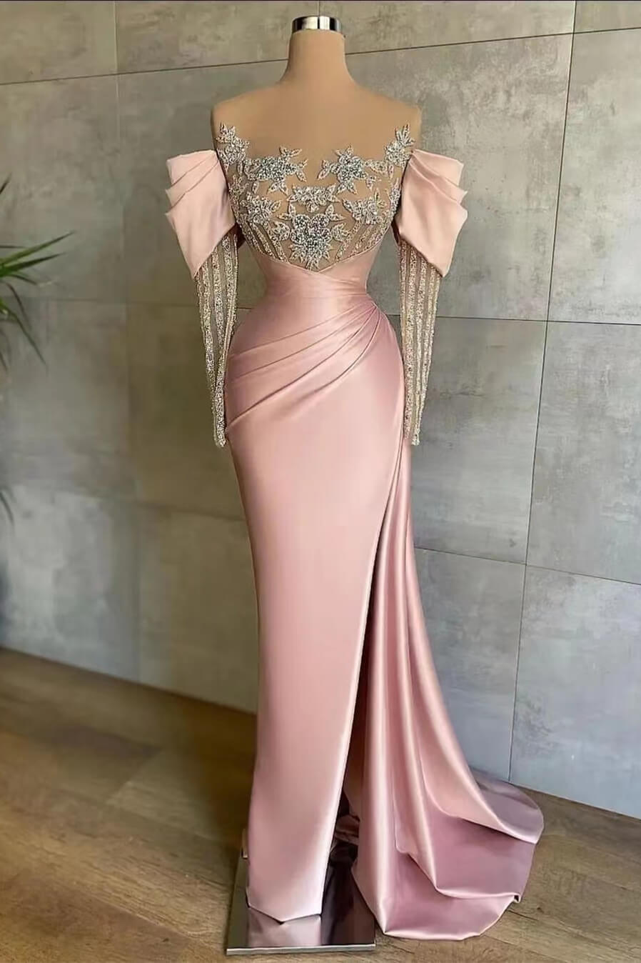 Pink Split Mermaid Long Sleeves Prom Dress Beadings With Appliques Off the Shoulder