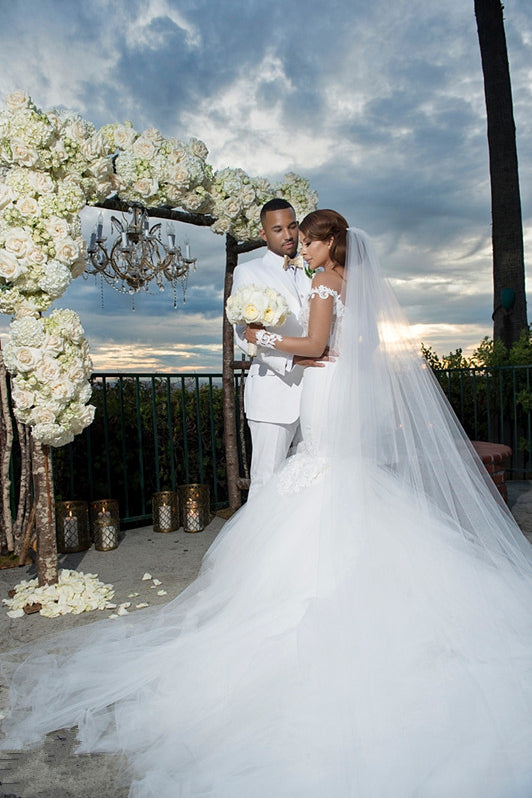 Off-the-Shoulder Mermaid Wedding Dress with Lace Appliques