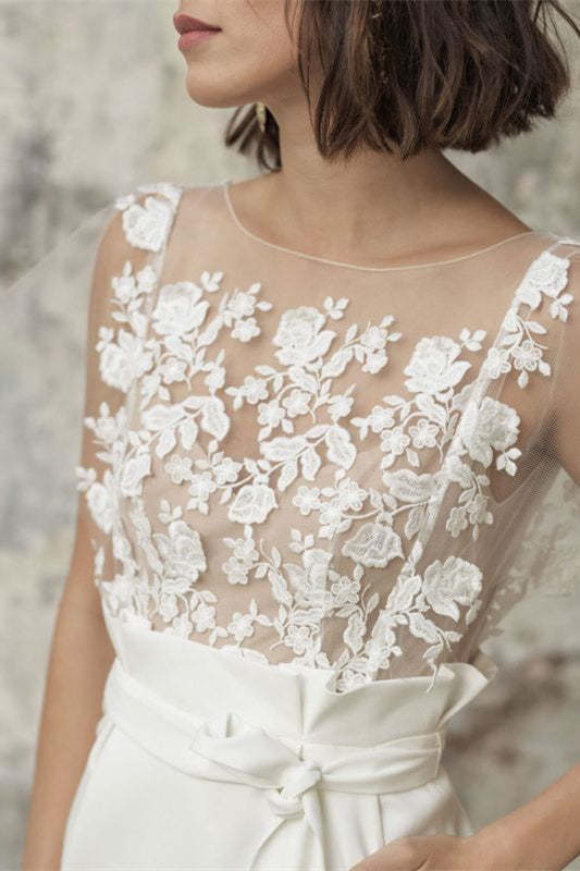 Bateau Neck Short Applique Wedding Dress with Belt and Pockets