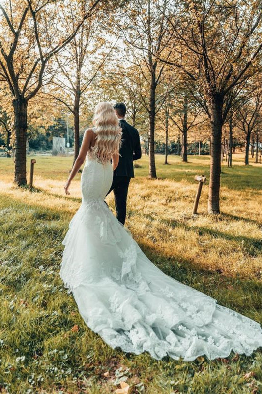 Sleeveless Lace Mermaid Wedding Dress with Chapel Train