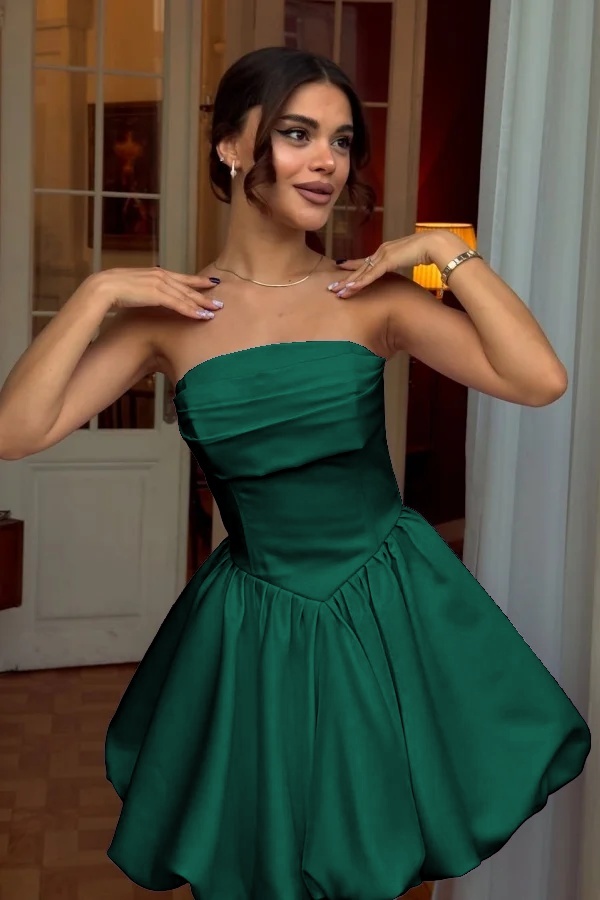 Chic Strapless Sleeveless Short A Line Prom Dress With Pleated