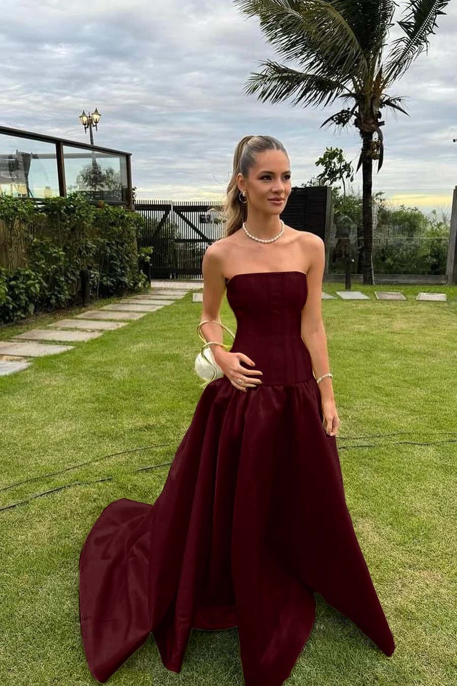 Chic Strapless Sleeveless Bateau Long Prom Dress With Pleated