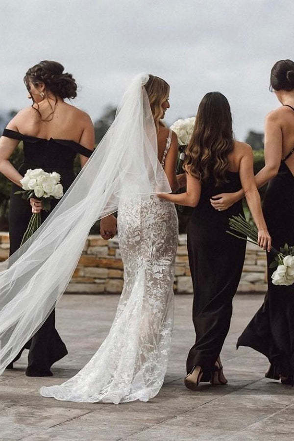 Spaghetti Strap Jewel Mermaid Wedding Dress with V-Neck Lace