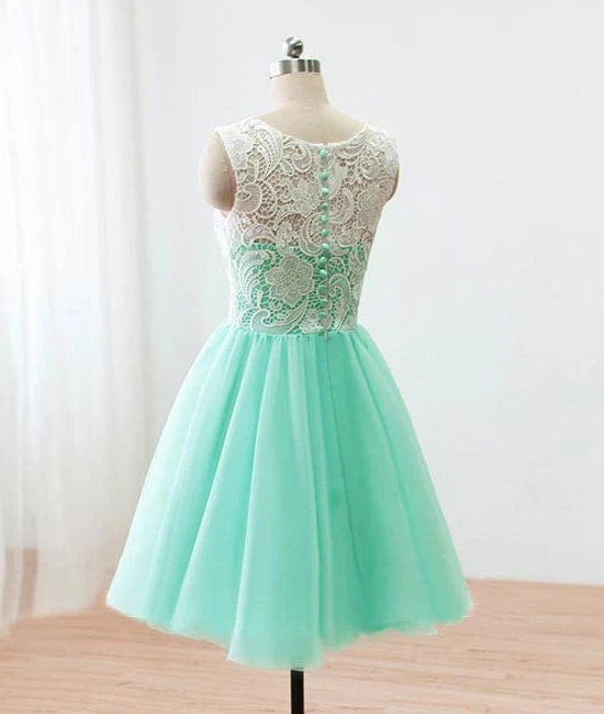 A-line Mint Green Tulle Lace Short Homecoming Dress Round Neck Party Dress