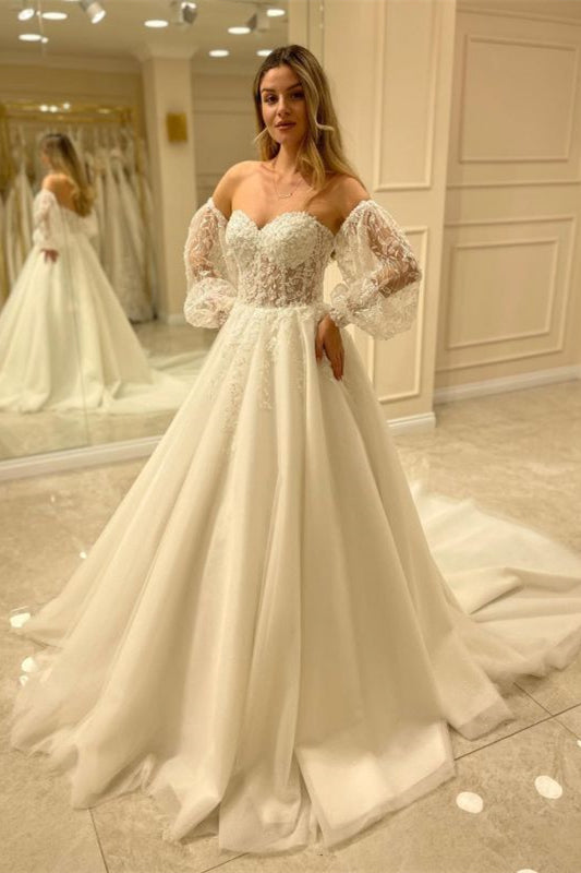 Sweetheart Bubble Sleeve Tulle Wedding Dress with Lace