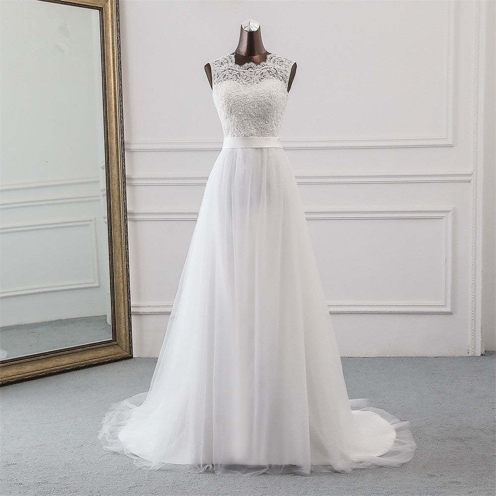 Jewel Neck A-Line Tulle Wedding Dress with Lace Appliques