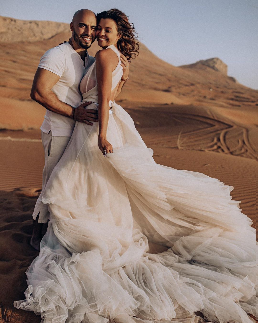 Amazing A Line Ivory Tulle Wedding Dress With Court Train