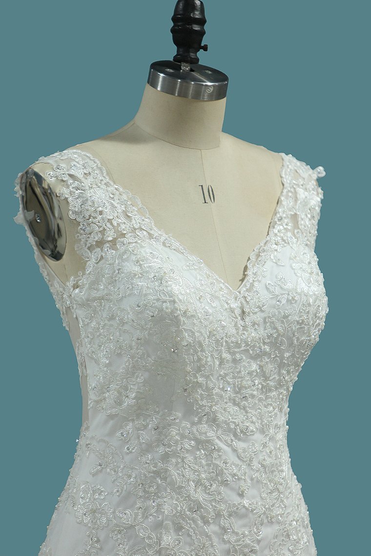 Wide Straps V-neck Mermaid Wedding Dress Floor-length With Appliques Lace