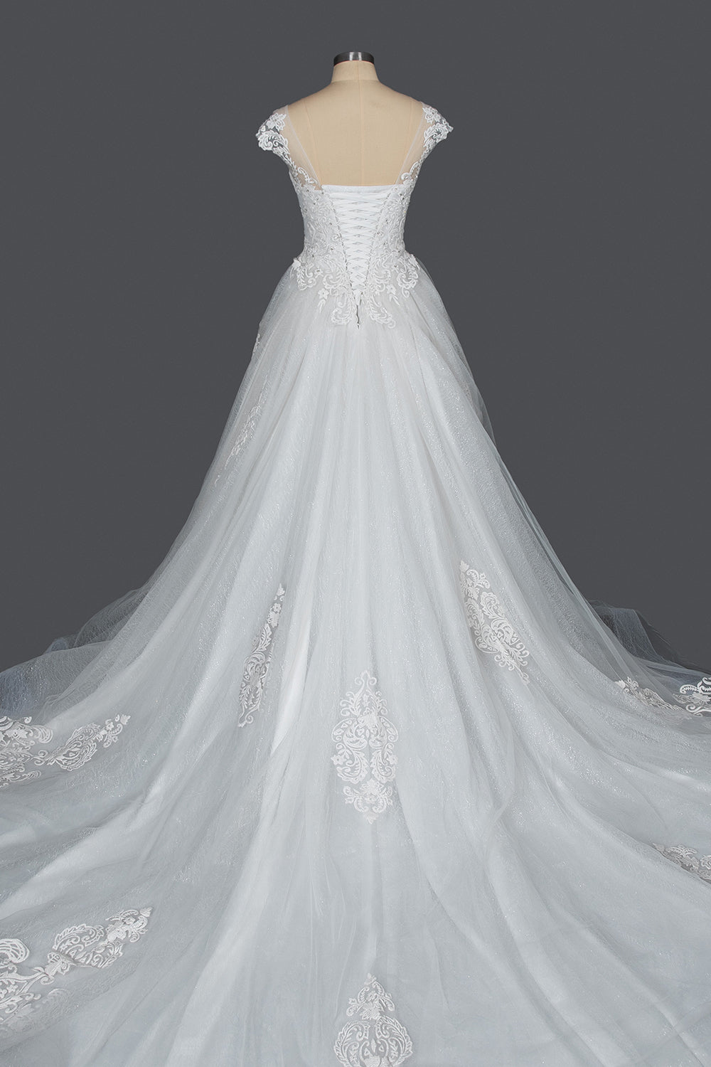Elegant Cap Sleeve Sheer Tulle Ball Gown Wedding Dress with Lace V-Neck