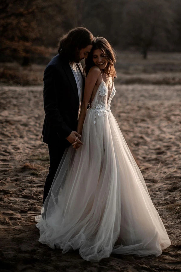 Backless Deep V Neck Wedding Dress White Tulle Bridal Gown