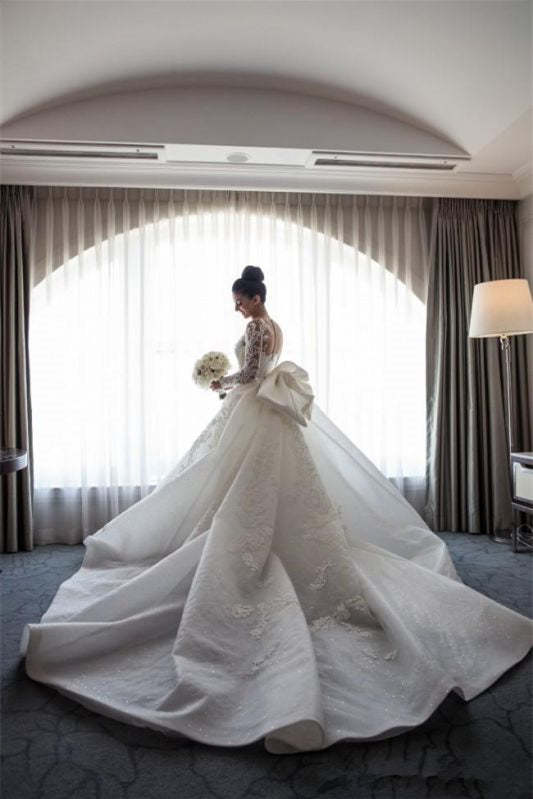 Amazing Long Sleeve Mermaid Lace Wedding Dress with Bowknot and Detachable Skirt