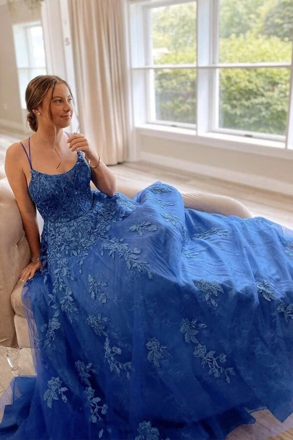 Blue A-line Scoop Neck Tulle Prom Dress With Lace Appliques