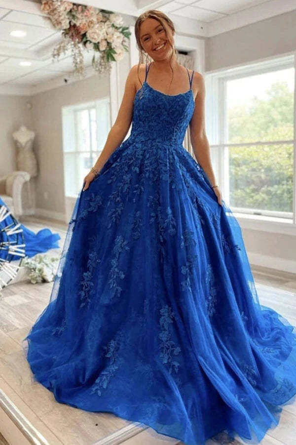 Blue A-line Scoop Neck Tulle Prom Dress With Lace Appliques