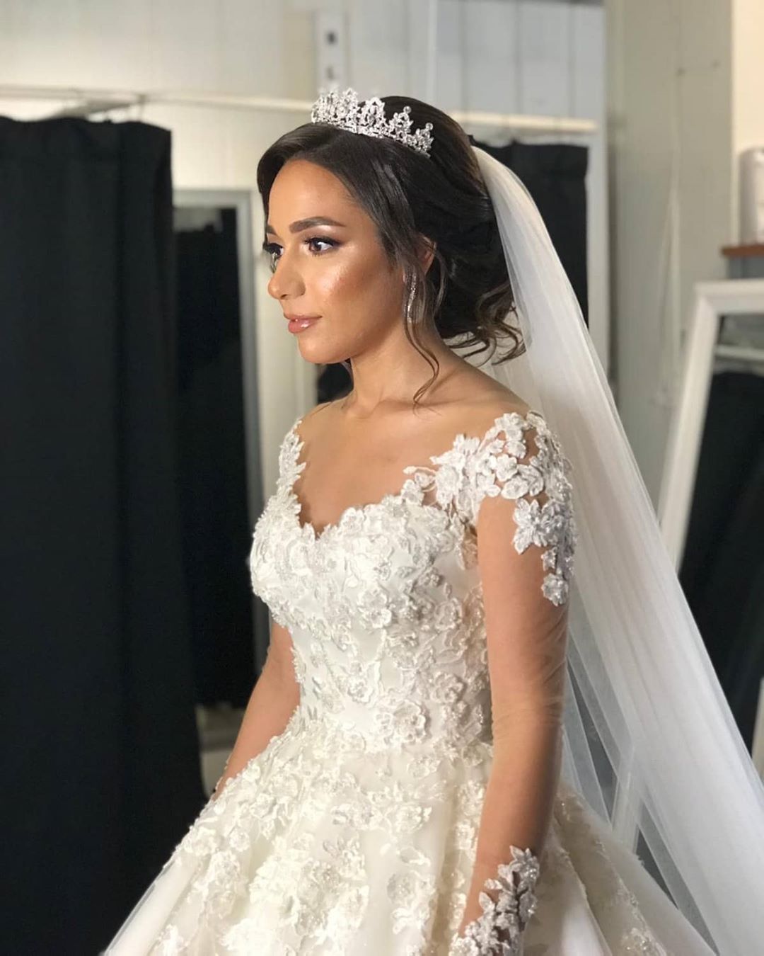 Long A-line Off-the-Shoulder Wedding Dress With Tulle Lace