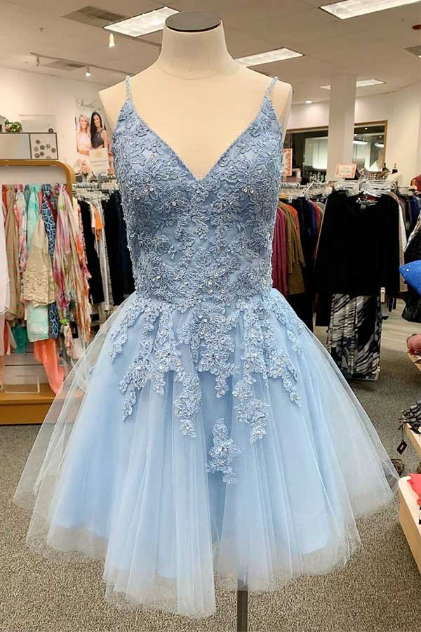 Cute V Neck Short Homecoming Dress With Lace Appliques WD201