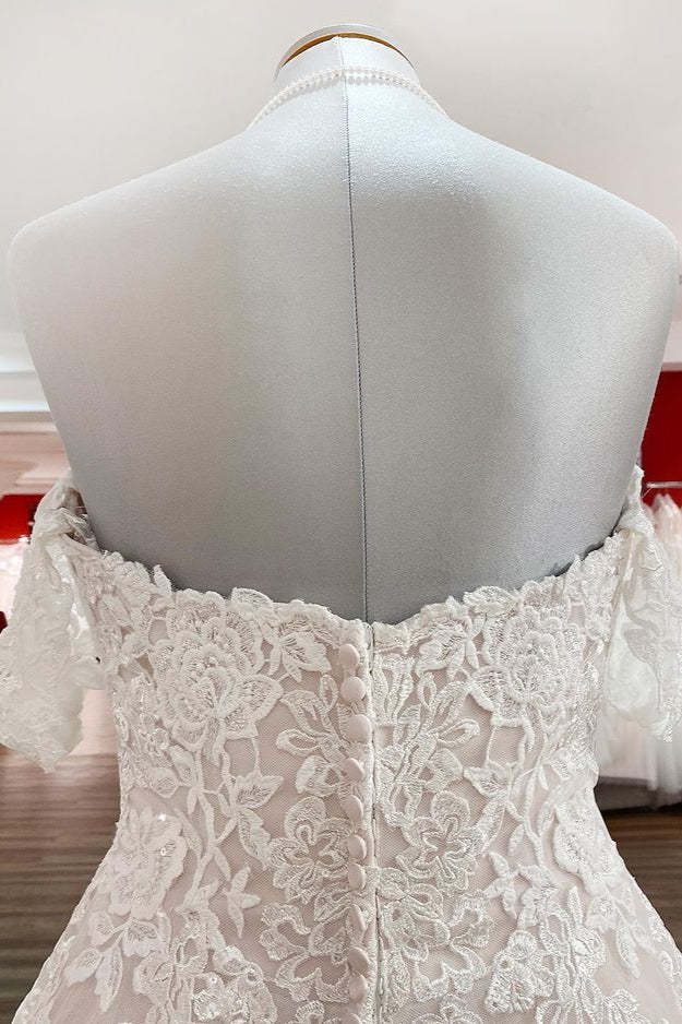 Modest Off-the-Shoulder Princess Wedding Dress with Tulle Lace Ruffles