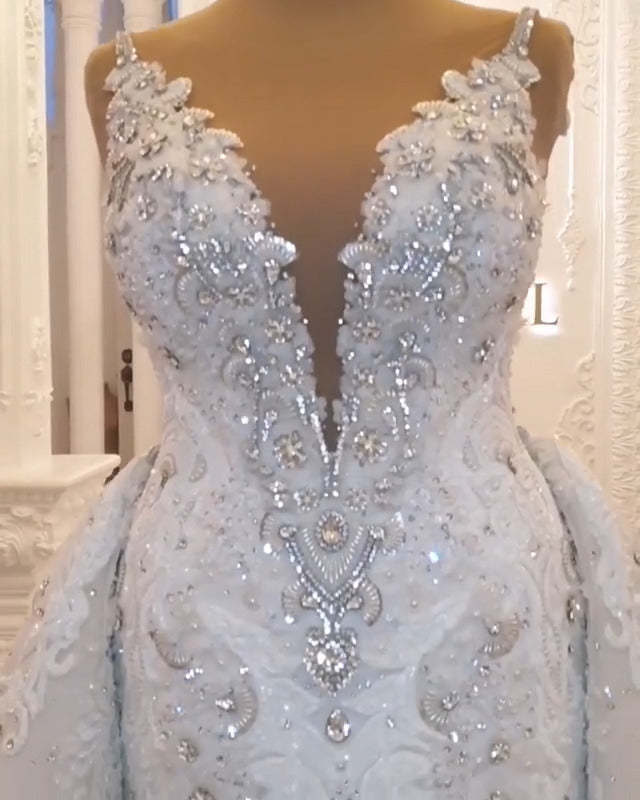 Spaghetti-Straps Sweetheart A-line Backless Wedding Dress With Appliques Lace