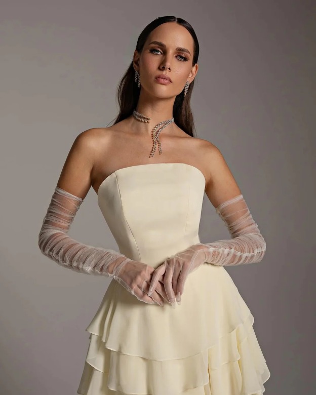 Charming Strapless Sleeveless Ruffles Long Prom Dress With Gloves