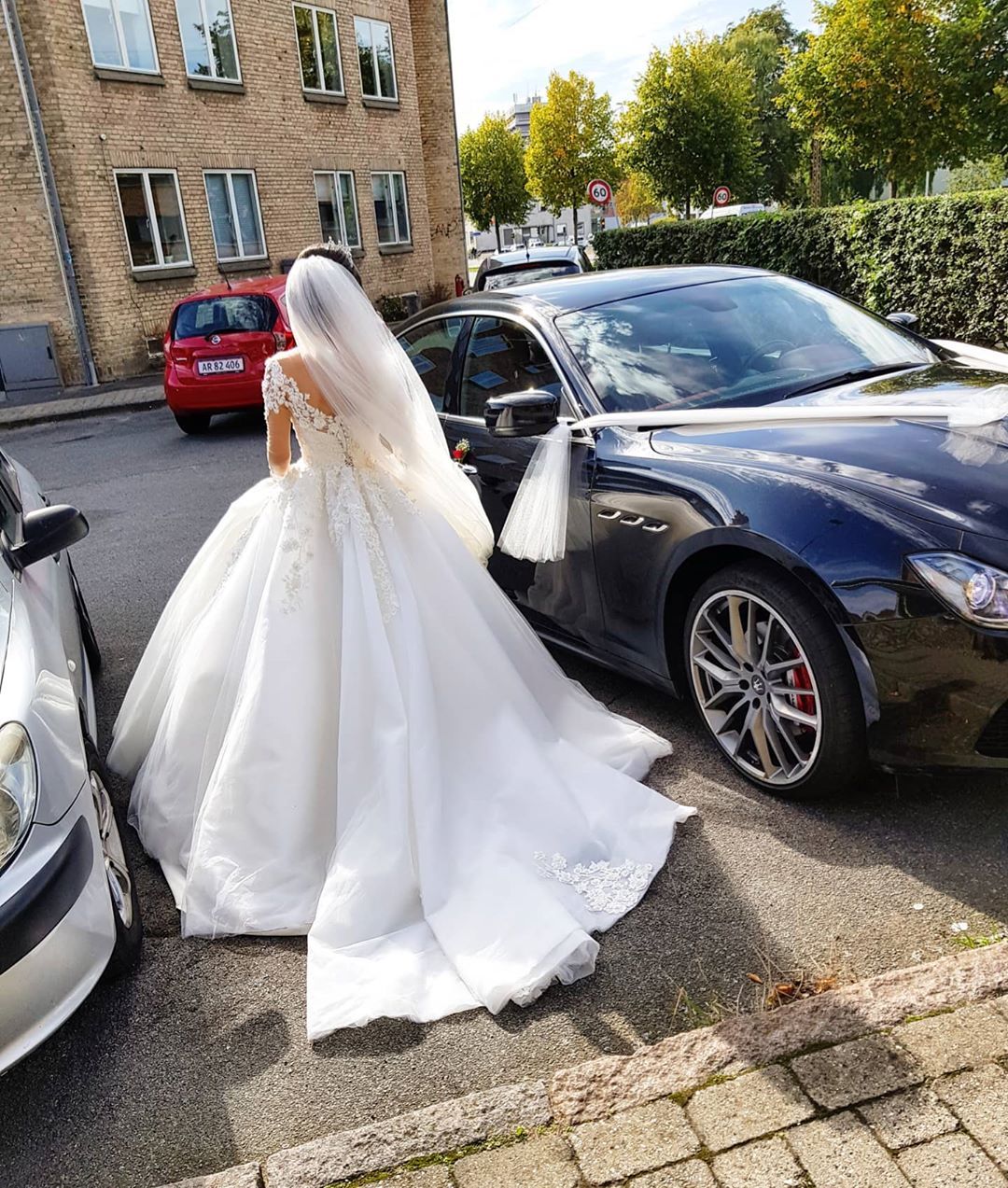 Long A-line Off-the-Shoulder Wedding Dress With Tulle Lace