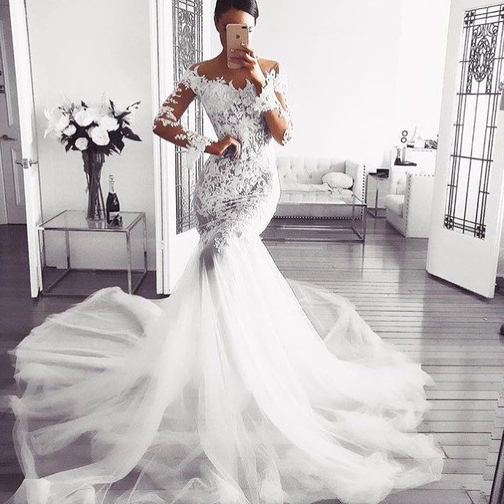 Modern Long Sleeve Mermaid Wedding Dress with Lace Appliques (On Sale)