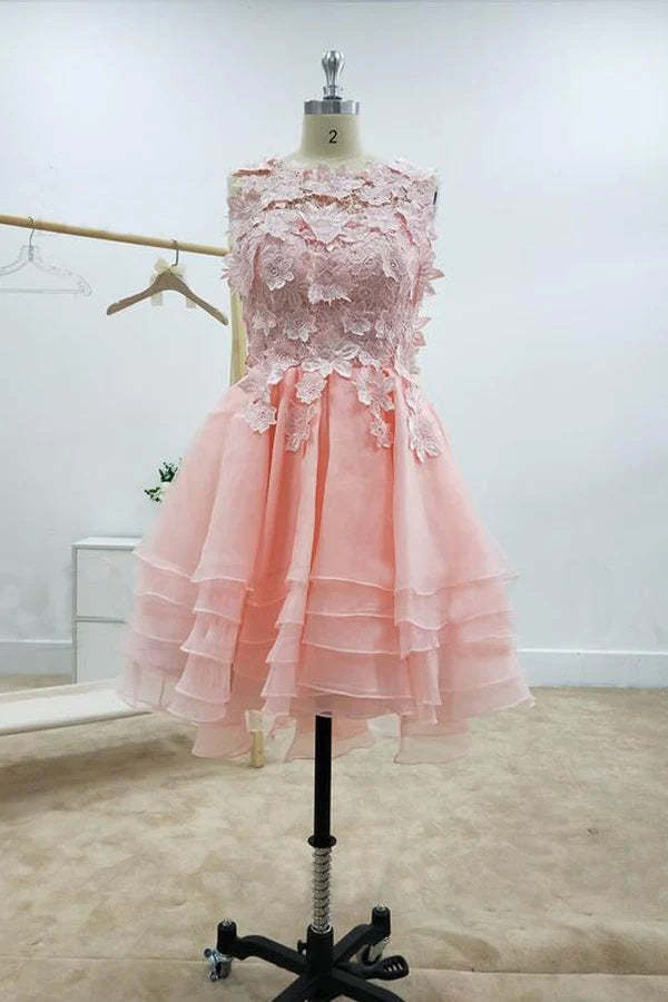 Elegant A-line Lace Tulle Short Homecoming Dress