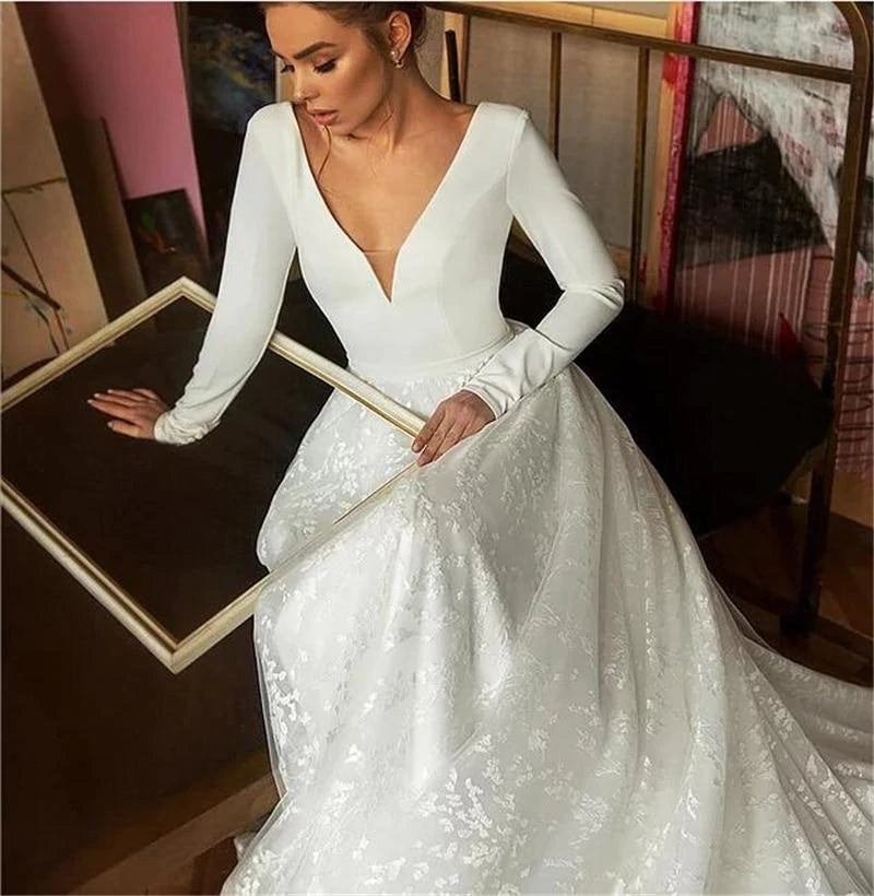 Elegant A Line Long Sleeve Lace Backless Wedding Dress