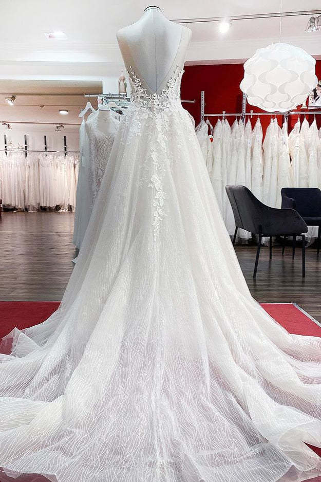 Sleeveless Jewel Neck Long A-Line Tulle Wedding Dress with Ruffles and Lace Appliques