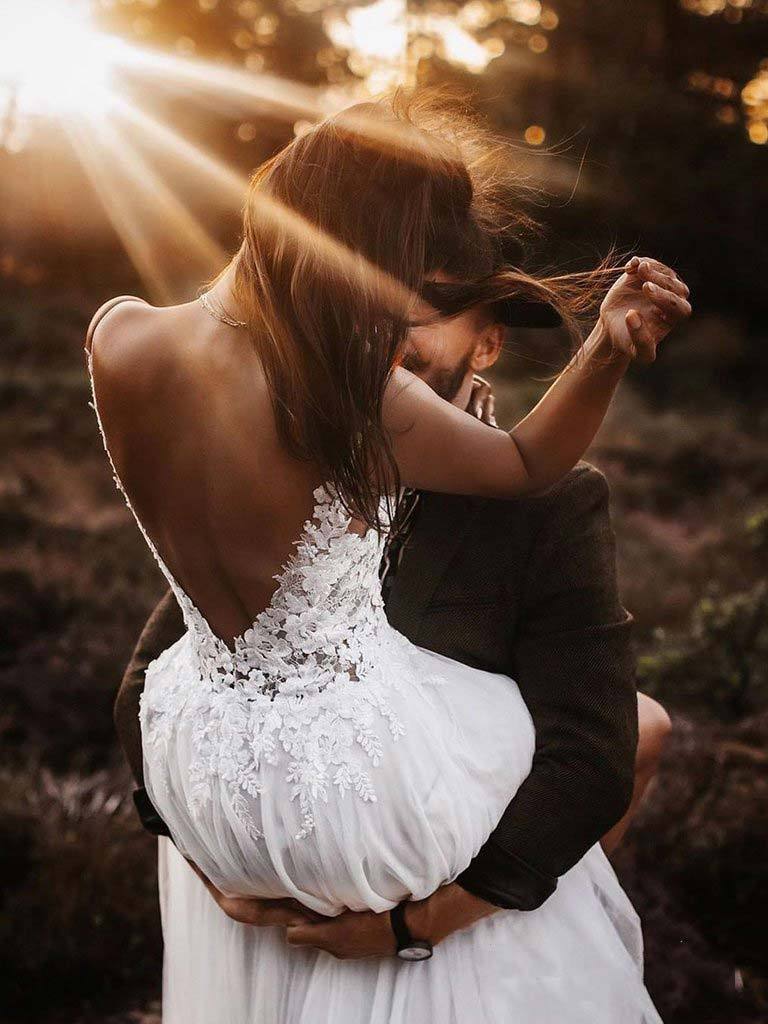 Fablous A-line V Neck White Lace Wedding Dress Open Back Bridal Gown