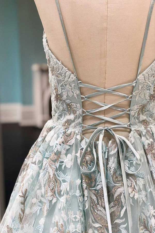 Fablous Ball Gown V Neck Spaghetti Straps Long Prom Dress With Appliques