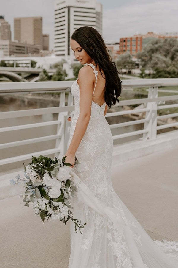 Elegant V-Neck Spaghetti Strap Backless Long Mermaid Wedding Dress with Lace