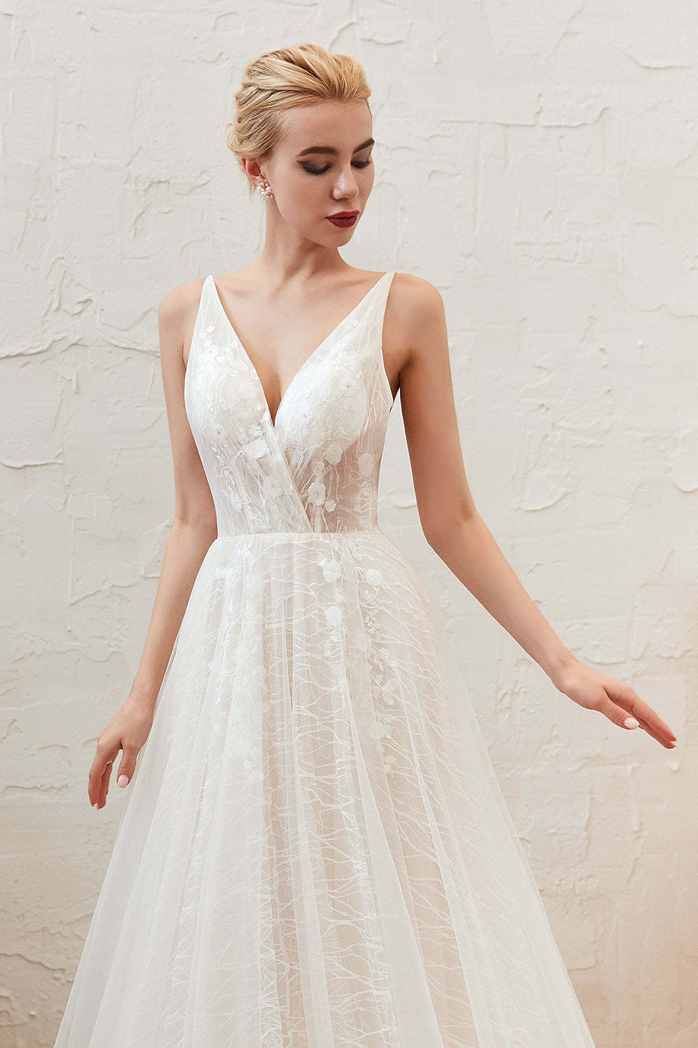 Classy A-Line Deep V-Neck Floor-Length Open Back Wedding Dress with Lace and Tulle