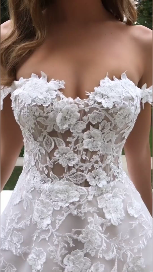 Ivory Tulle Off The Shoulder Beach Wedding Dress