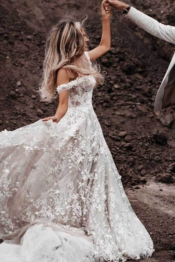 Off The Shoulder Ivory Tulle Lace Appliqued Wedding Dresses