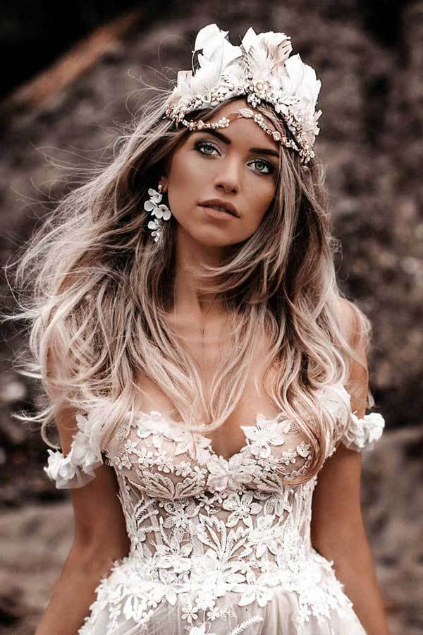 Off The Shoulder Ivory Tulle Lace Appliqued Wedding Dresses