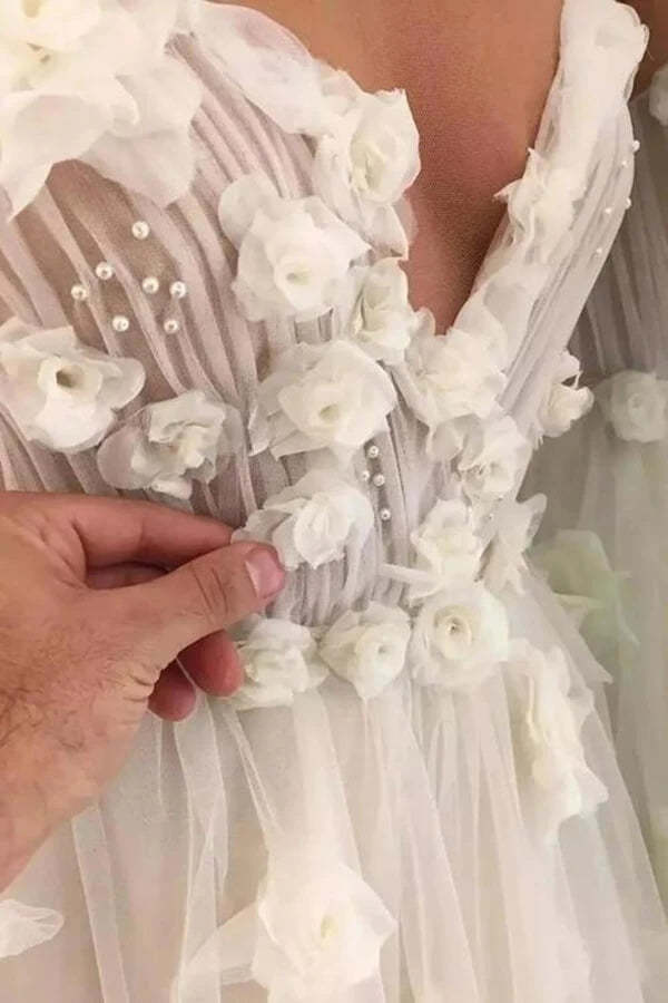 Sweetheart Beaded Tulle Wedding Dress Floral Bridal Gown
